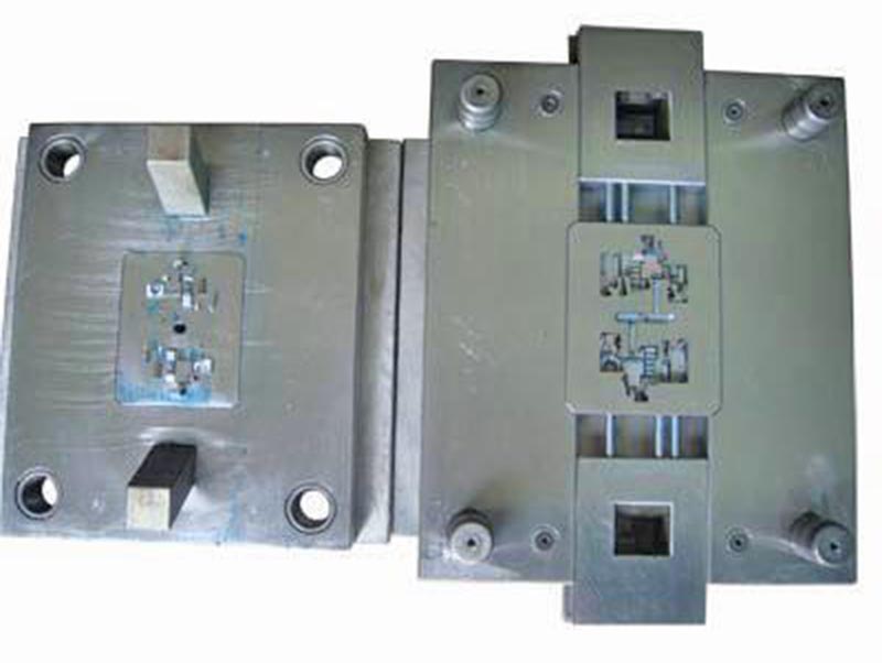 澄海精密塑料模-01